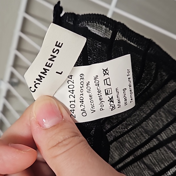 Wavy Ribbed Partially-sheer skirt - Picture 5 of 5